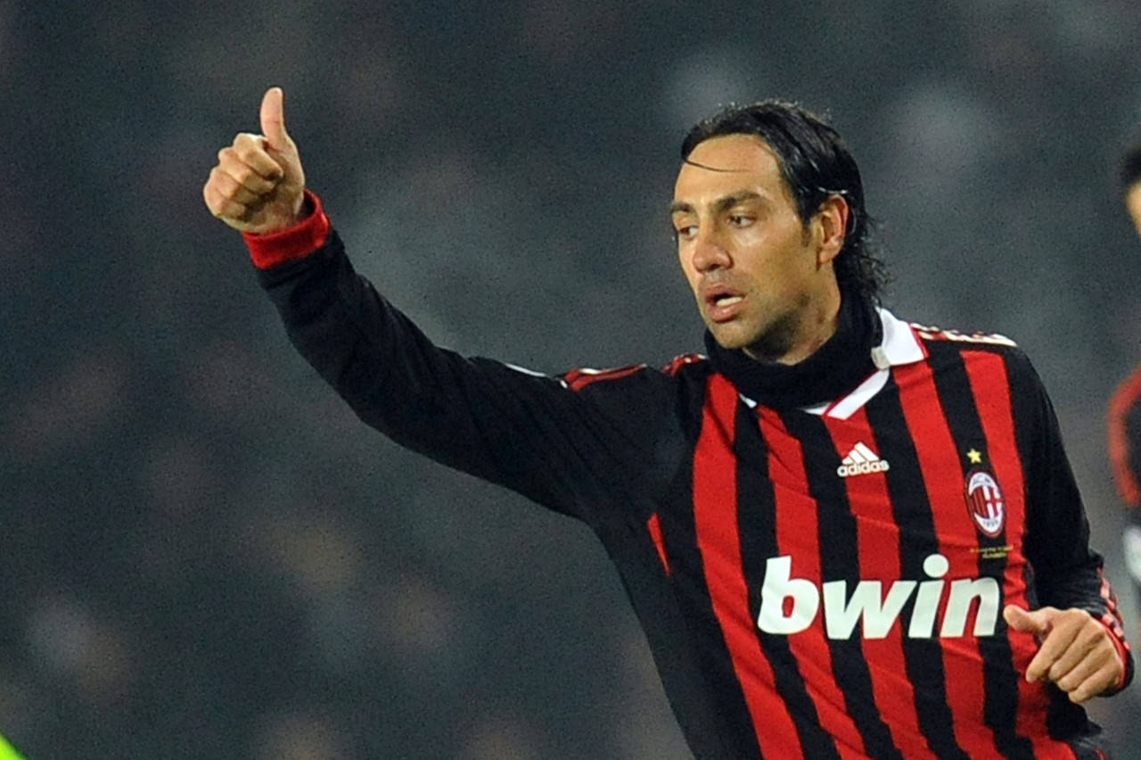 内斯塔:05年决赛半场米兰没有庆祝 这是利物浦一个傻瓜造谣的