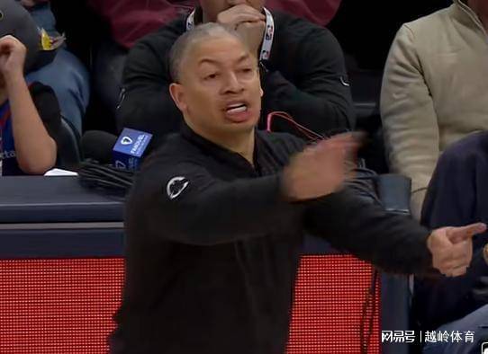 四大皆空！赛季还没结束，曼城已经吃上“散伙饭”了